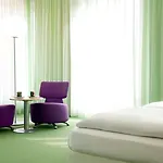 Park Plaza