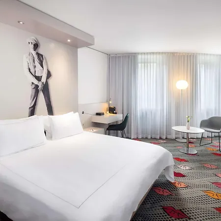 Park Plaza Hotell