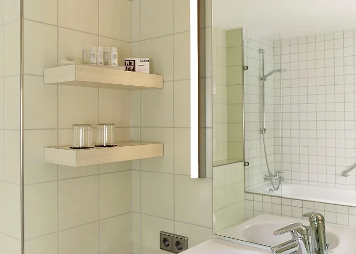 Hotell Park Plaza 4*