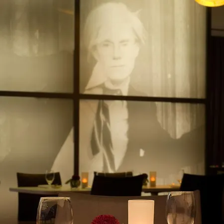 Szálloda Park Plaza 4*