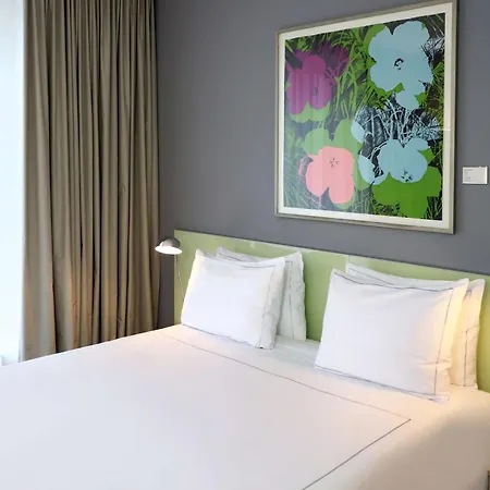 Szálloda Park Plaza 4*