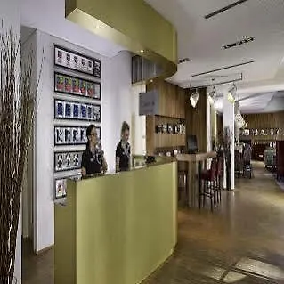Park Plaza