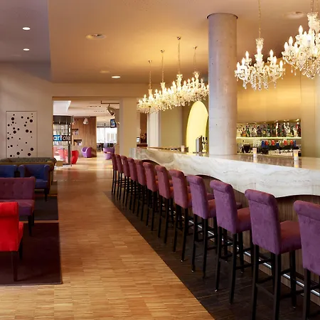 Park Plaza