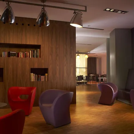 Park Plaza Hotel 4*