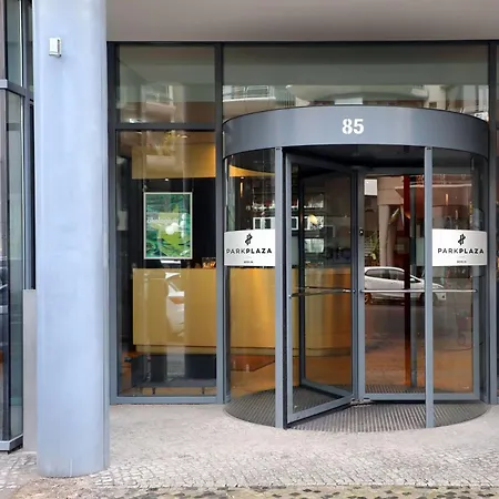 Отель Park Plaza